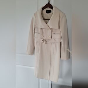 BCBG MAXAZRIA Elegant Cream Women's Coat